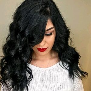 Meet your Posher, Mireya